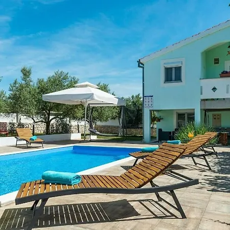 Casa vacanze House Marina With Pool Sukošan