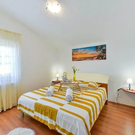 House Marina With Pool Casa vacanze *