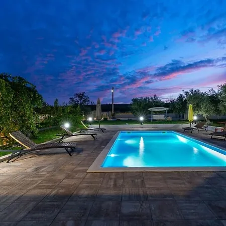 Casa vacanze House Marina With Pool Sukošan