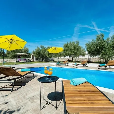Casa vacanze House Marina With Pool Sukošan