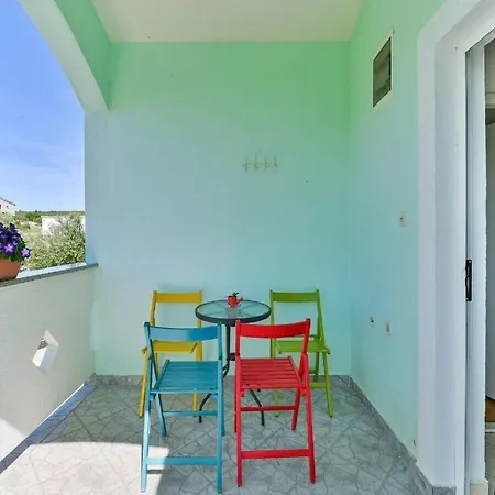 House Marina With Pool Casa vacanze