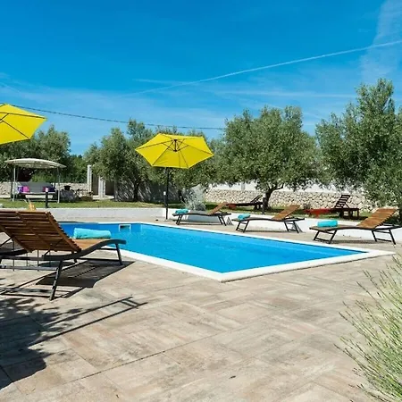 Vakantiehuis House Marina With Pool *