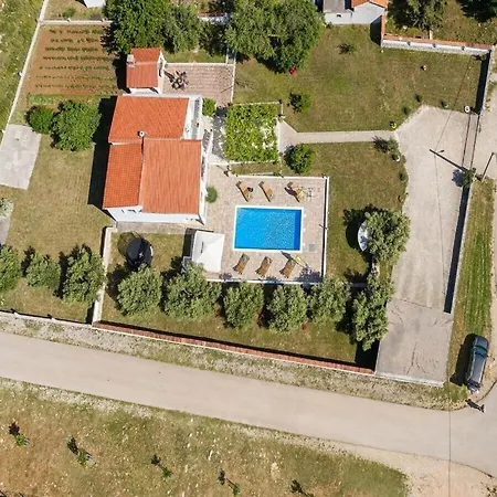 House Marina With Pool Vakantiehuis *